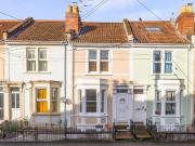 3 bedroom terraced house for sale in Mendip Road,...