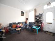 3 bedroom terraced house for sale in Oak Road, Luton,...