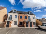 3 bedroom terraced house for sale in Orangetip Gardens,...