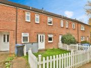 3 bedroom terraced house for sale in Pennyroyal,...
