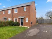3 bedroom terraced house for sale in Pinchfield Gardens,...