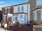 3 bedroom terraced house for sale in Poole Road,...