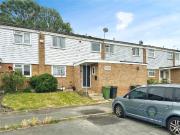 3 bedroom terraced house for sale in Primrose Close,...