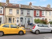 3 bedroom terraced house for sale in Queen Street,...