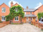 3 bedroom terraced house for sale in Railway Cottages...