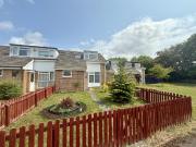 3 bedroom terraced house for sale in Redwood Close,...