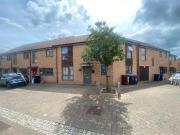 3 bedroom terraced house for sale in Rounding Mews,...