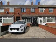 3 bedroom terraced house for sale in Sherwood Avenue,...