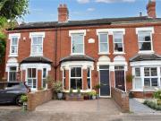 3 bedroom terraced house for sale in Shrubbery Road,...