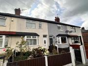 3 bedroom terraced house for sale in South Avenue,...
