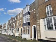3 bedroom terraced house for sale in Spencer Square,...