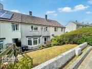 3 bedroom terraced house for sale in Taunton Avenue,...
