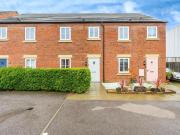 3 bedroom terraced house for sale in Turnpike Gardens,...
