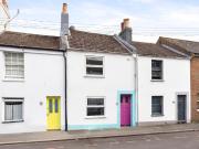 3 bedroom terraced house for sale in Upper Gardner...