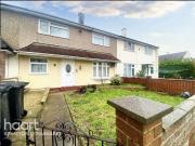 3 bedroom terraced house for sale in Wardley Close,...