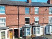 3 bedroom terraced house for sale in Wilford Crescent...