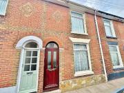 3 bedroom terraced house for sale in Winchester Road,...