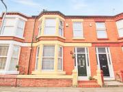 3 bedroom terraced house for sale in Winchfield Road,...