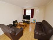 3 bedroom Terraced House To Let