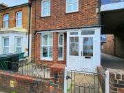 3 bedroom terraced house to rent