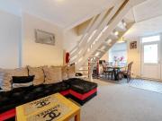 3 bedroom terraced house to rent
