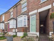 3 bedroom terraced house to rent