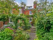 3 bedroom terraced house to rent
