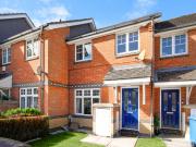 3 bedroom Terraced To Let