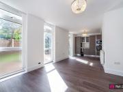 3 bedroom town house for rent