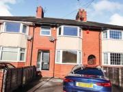 3 bedroom town house for rent in Ashlands Road Hartshill...