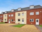 3 bedroom town house for rent in Evesham Road, Redditch, B97