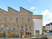 3 Bedroom Town House For Rent In Lescar Road, Waverley