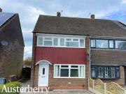 3 Bedroom Town House For Rent In Longton, Stoke on trent