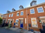 3 bedroom town house for rent in Oriel Close, Wolverton,...