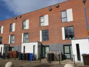 3 Bedroom Town House For Rent In Salford, Lancashire
