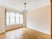 3 bedroom town house for rent in St Martins Lane,...