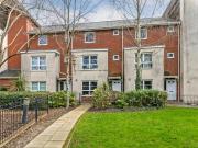 3 Bedroom Town House For Rent In Winchester