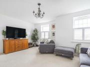 3 Bedroom Town House For Sale In Berkshire
