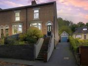 3 Bedroom Town House For Sale In Burton on trent,...