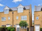 3 Bedroom Town House For Sale In Canterbury