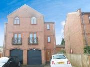 3 Bedroom Town House For Sale In Dodworth