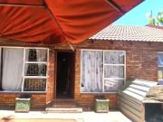 3 Bedroom Town House for sale in Langenhovenpark