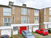 3 Bedroom Town House For Sale In Maidstone