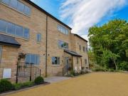 3 bedroom town house for sale in MEADOW VIEW CUMBERLAND...