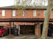 3 Bedroom Town House For Sale In Milton Keynes,...