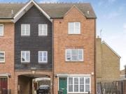 3 Bedroom Town House For Sale In Railway Street