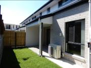 3 BEDROOM TOWN HOUSE WITH DOUBLE LOCK UP GARAGE