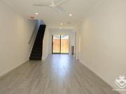 3 Bedroom Townhouse $550/week, Available in March