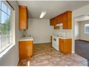 3 Bedroom Townhouse 9226 Bancroft Ave in Oakland, CA...