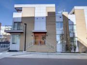 3 Bedroom Townhouse Calgary AB 93692213